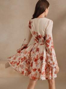 Anewsta 女式迷你花卉印花长袖荷叶边腰修身短裙，春夏装