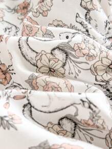 Cozy Pixies Babymeisjesjurk met ditsy bloemenpatchwork, geplooide kraag, lange mouwen en getailleerde taille