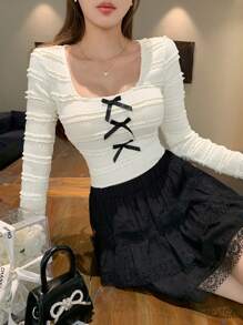 DAZY 1 pieza Camiseta de cuello redondo con textura y decoración de mariposa para mujer