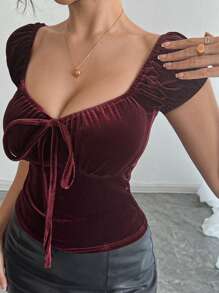 DAZY 女士春季 V 领抽绳 3D 蝴蝶结 T 恤，非常适合海滩度假和农历新年 - 酒紅色 - 查看 1