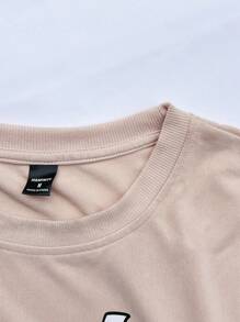 Manfinity EMRG Camiseta de manga corta con cuello redondo y estampado de personajes de moda para hombres, marca de moda para hombre con tocado de estilo hip-hop, ropa de primavera y verano, regalo para el novio - Caqui - Ver 3