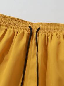 Genlund Manfinity RSRT 2 件男士花卉印花纽扣前短袖上衣和短裤套装，休闲，男士两件套服装，热带男士服装，热带男士衬衫，男士热带衬衫 - 黃色 - 查看 5