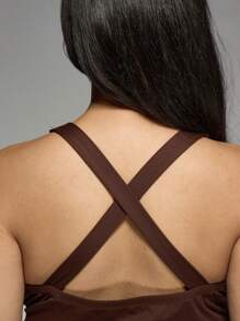 MISSGUIDED PLUS Áo thể thao cổ chữ V dây chéo sau lưng - màu nâu - Xem 6