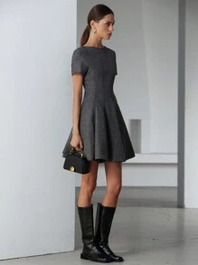 Aveloria Modichic Deep Gray Versatile Off Shoulder Minimalist Design Collegiate Style Shift Dress - Dark Grey - View 3