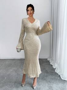 Calvaya Vestido ceñido de manga larga con escote en V y lentejuelas sexy