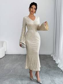 Calvaya Vestido ceñido de manga larga con escote en V y lentejuelas sexy