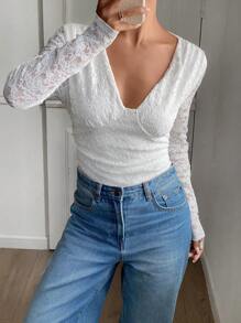 SHEIN Frenchy Women's V-Neck Lace Patchwork Long Sleeve Casual Slim Fit T-Shirt,Tight-Fitting Bra Cup Lace Long-Sleeved Top, Romantic And Elegant, A Must-Have For Dates, Bra Cup Style