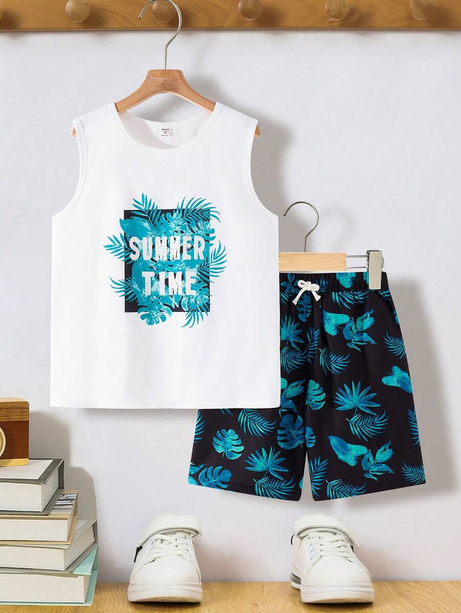 SHEIN 2 件套青少年男孩热带和口号图案背心和抽绳腰短裤；春装；青少年男孩服装；青少年男孩夹克，春季开学 - 彩色 - 查看 1