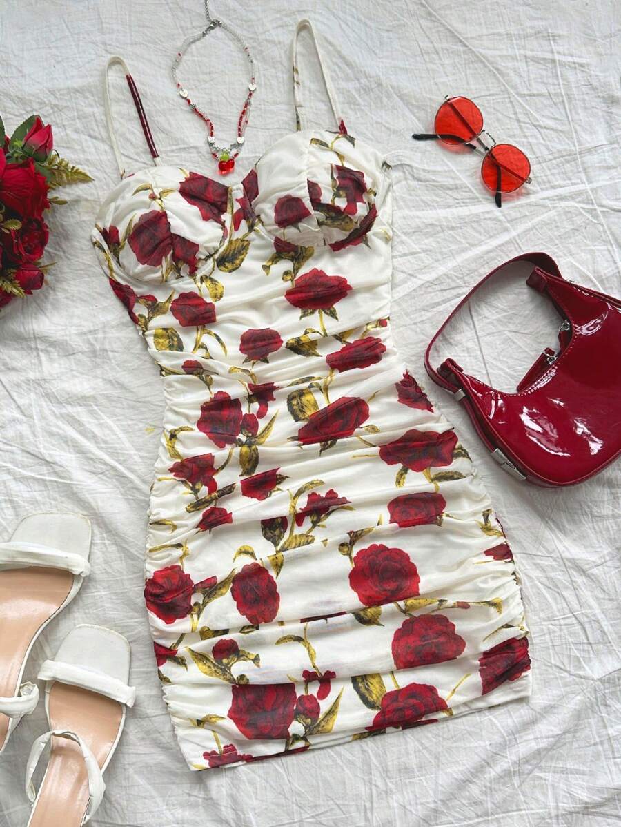 Soleia Romantisches Vintage-Minikleid mit buntem Rosen-Blumen Muster für Damen, Camisole-Kleid mit Rüschen für den Urlaub, Silvester-Outfit für Damen, Geburtstagskleid für Damen, Kleid für Damenpartys, Urlaubspartykleid, Valentinstags-Outfit - Verschiedenfarbig - Übersicht 1