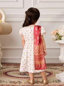 SHEIN 2 Stücke/Set Baby Mädchen Kleinkind 0-3 Jahre elegantes traditionelles Kleid mit goldfarbenen Punkten und Blumenspitzenkragen, Puffärmel + kontrastfarbener Schal Set, geeignet für alle Jahreszeiten