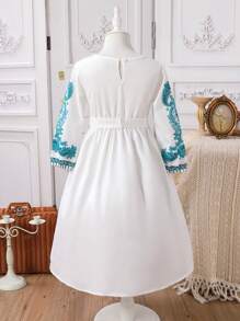 年轻女孩休闲优雅花卉印花长袖连衣裙 - 藍白色 - 查看 2