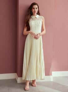 MOTF PREMIUM CONTRAST LACE PLEATED DRESS