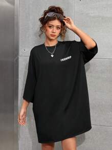 SHEIN Tienermeisjes Oversized Zwarte Ronde Hals Gebreide T-shirtjurk Met Losse Afhangende Schouders, Grote Letterprint, Straat Casual Sportieve Schoolstijl, Lente/Zomer