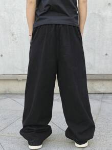 Manfinity EMRG Men's Black Washed Gothic Letter Print Loose Wide Leg Jeans