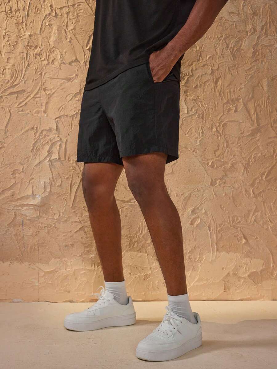 Forever 21 Men's Summer Fashionable Solid Elastic Waist Shorts - Black - View 1