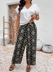 SHEIN LUNE 2pcs Plus Size Women Chiffon Patchwork White Short Sleeve Top & Shorts Set, Elegant Holiday & Resort, Spring/Summer