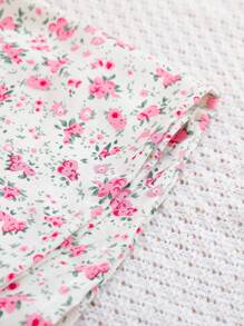 Elladie kids Young Girl Long Ditsy Floral Flare Sleeve Nightgown, Home Dress - Baby Pink - View 3