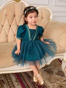 SHEIN Elegantes, königliches und luxuriöses Mädchen Baby Ballkleid in Smaragdgrün, für Kinder von 0-3 Jahren, mit aufgeplusterten Ärmeln und mehreren Lagen Tüll, geeignet für Partys, Blumenmädchen, Geburtstage, Feiertage, Eid