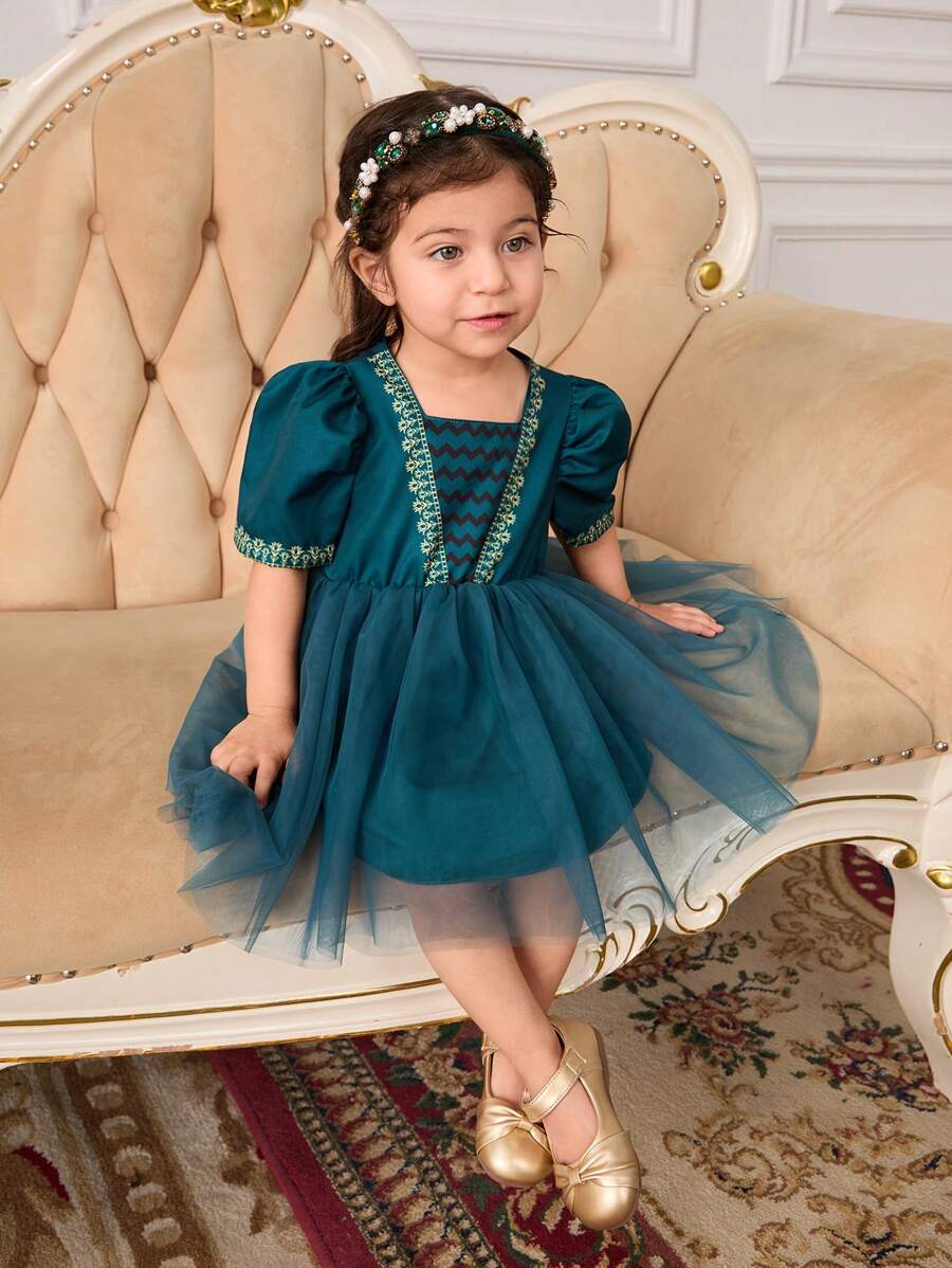 SHEIN Elegantes, königliches und luxuriöses Mädchen Baby Ballkleid in Smaragdgrün, für Kinder von 0-3 Jahren, mit aufgeplusterten Ärmeln und mehreren Lagen Tüll, geeignet für Partys, Blumenmädchen, Geburtstage, Feiertage, Eid