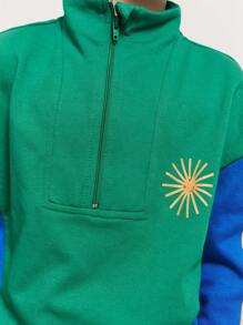 THE HAPPY LOOK Sweat-shirt à demi-zip, épaules tombantes et manches longues avec bloc de couleurs pour jeunes garçons, style sportif décontracté