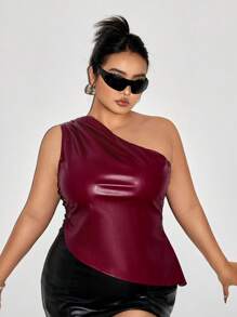 SHEIN X LOS FAVORITOS DE LA FATSHIONISTA SHEIN ICON Plus Size Leather Look Asymmetrical Shoulder Tight Sexy Crop Top