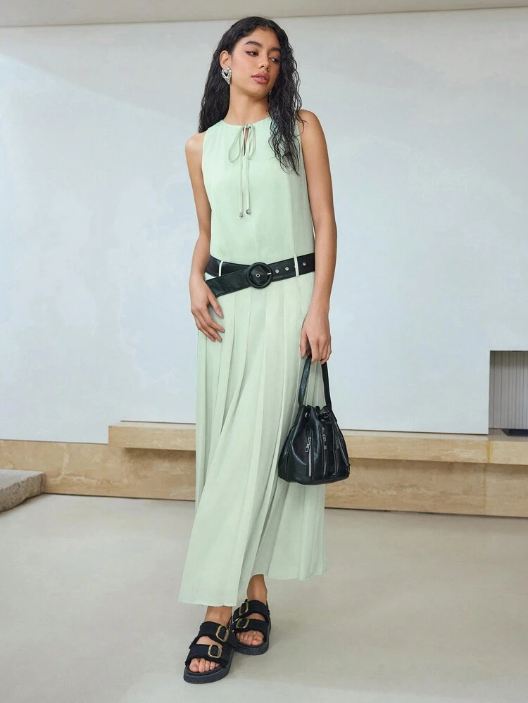MOTF STUDIO TIE NECK SLEEVELESS PLEATED BELTED MAXI DRESS, LOW WAIST DRESS
