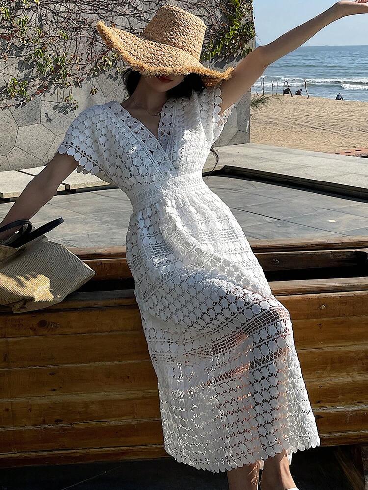 Women's Deep V-Neck Lace Midi Dress With Waisted Design, Elegant Boho