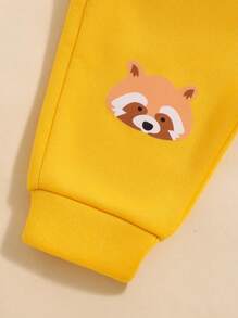 SHEIN Playful Pals This Newborn Baby Boy Cartoon Raccoon Graphic Set Includes 1 Top And 1 Pants, Designed With Adorable Raccoon Pattern, Made Of Quality Fabric With Thoughtful Details. Whether For Everyday Wear Or Special Occasions, This Set Provides Comfort And Style For Your Baby. - Yellow - View 8