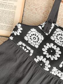 Blossori Mono holgado con estampado geométrico de jacquard negro, estilo francés elegante para niñas, primavera/verano - Blanco y Negro - Ver 3