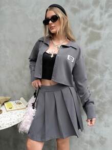 EURMUSE Urban Chic Label Detailed Crop Shirt & Pleated Skort Two-Pieces Matching Set - Grey - View 3