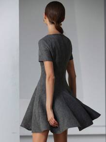 Aveloria Modichic Deep Gray Versatile Off Shoulder Minimalist Design Collegiate Style Shift Dress - Dark Grey - View 2