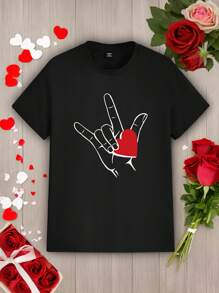 Manfinity Homme 时尚休闲情人节心形图案印花短袖 T 恤，修身版型，适合情侣装，送给男朋友的绝佳礼物 - 黑色 - 查看 4