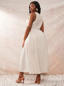 SHEIN SXY Robe d'été sexy pour femme de grande taille, style bohème, couleur unie, col rond, sans manches, ajourée