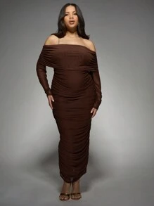 MISSGUIDED PLUS 露肩褶皱长袖中长连衣裙 优雅修身晚宴派对紧身连衣裙 特殊场合婚礼宾客礼服 弹力 - 棕色 - 查看 6