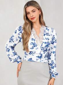 SHEIN Clasi Women's V-Neck Puff Sleeve Contrast Lace Flower Printing Slim Fitted Elegant Spring/Fall T-Shirt, Suitable For Daily - Multicolor - View 1