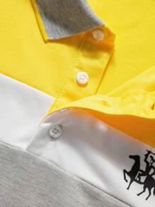 Manfinity Homme Men's Solid Color Patchwork Button Front Short Sleeve Polo Shirt (Sleeve & Pocket Irregularly Cut) - Multicolor - View 4