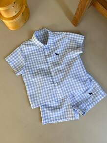 DAZY Set de 2 piezas de camiseta de manga corta con botones delanteros a cuadros y shorts para niños pequeños
