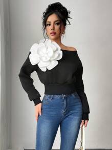 SHEIN Unity 女士休闲不对称肩部短款卫衣，饰有大朵花卉图案，适合秋季穿着。 - 黑色 - 查看 1