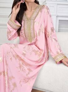 Al Najma 女士拼布丝带和金属花卉印花长袖阿拉伯风格连衣裙，端庄的卡夫坦 - 西瓜粉 - 查看 4