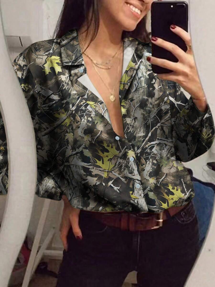 SHEIN Essnce Camisa informal de mujer con botones delanteros y manga larga con estampado por toda la prenda - Multicolor - Ver 1