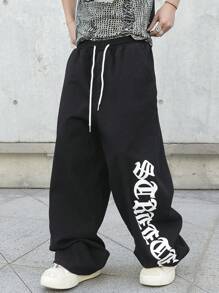 Manfinity EMRG Men's Black Washed Gothic Letter Print Loose Wide Leg Jeans