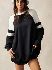 VARSITIE Round Neck Long Sleeve Black & White Contrast Hollow Back Loose Casual Dress - Black and White - View 5