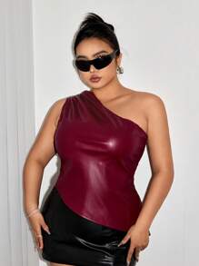 SHEIN X LOS FAVORITOS DE LA FATSHIONISTA SHEIN ICON Plus Size Leather Look Asymmetrical Shoulder Tight Sexy Crop Top