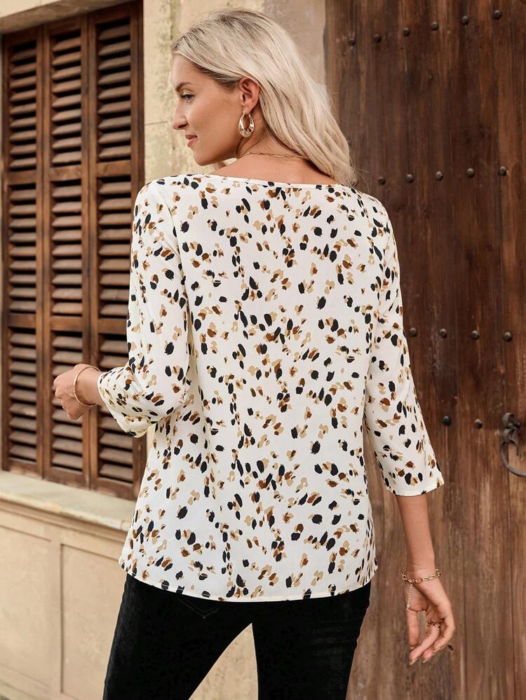 Women's Vacation Casual All-Over Print Round Neck Blouse