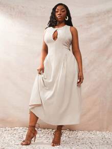 SHEIN SXY Robe d'été sexy pour femme de grande taille, style bohème, couleur unie, col rond, sans manches, ajourée