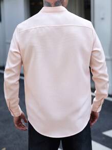 Manfinity Homme Men's Casual Business Commute Solid Color Long Sleeve Button-Up Shirt,Men's Solid Color Texture Casual Wrinkle Double Patch Bag Commuting Light Mature Long Sleeved Button Up Shirt, For Fall - Pink - View 2