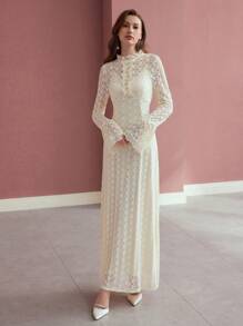 MOTF PREMIUM 蕾丝垂褶喇叭袖连衣裙 - 杏色 - 查看 1