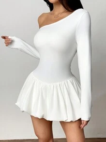 SHEIN EZwear Vestido mini de unicolor con volante asimétrico - Blanco - Ver 5