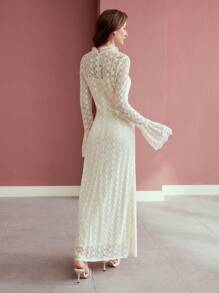 MOTF PREMIUM 蕾丝垂褶喇叭袖连衣裙 - 杏色 - 查看 6