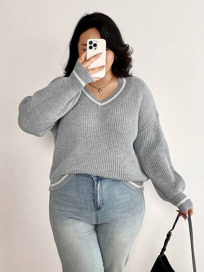 SHEIN Frenchy 大码纯色拼布 V 领长袖简约休闲套头毛衣